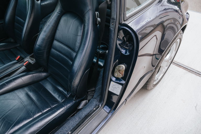 Porsche 964 Carrera 4