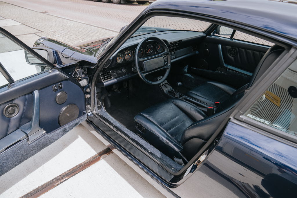 Porsche 964 Carrera 4