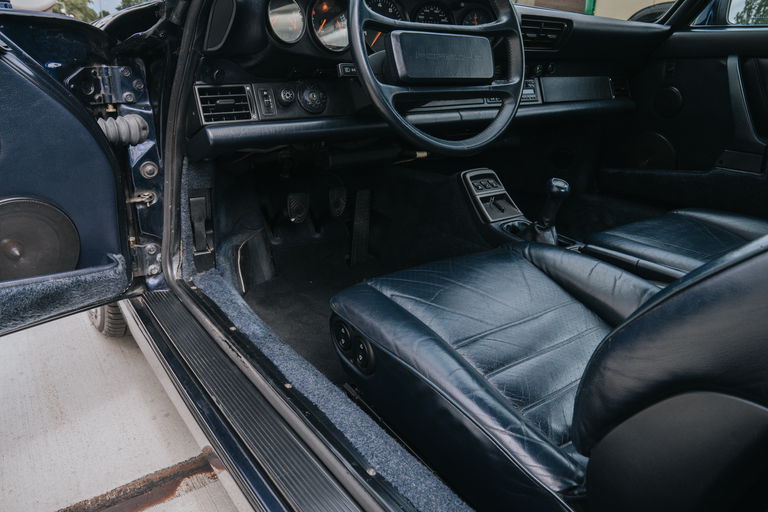 Porsche 964 Carrera 4