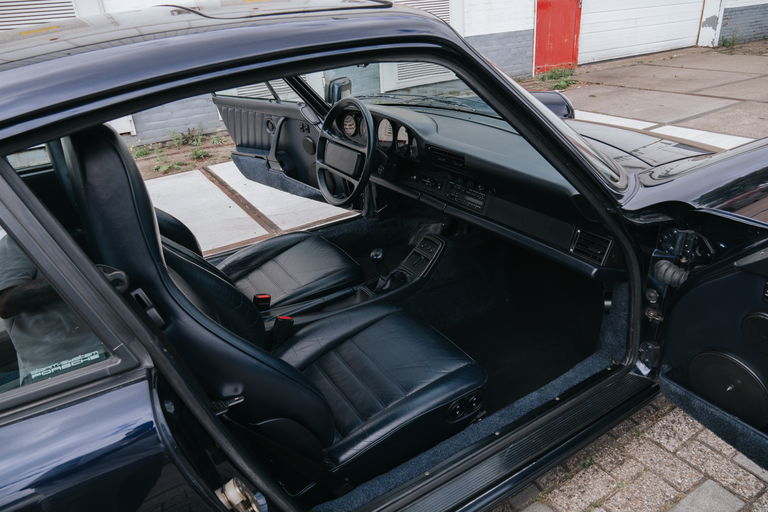 Porsche 964 Carrera 4