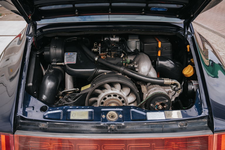 Porsche 964 Carrera 4