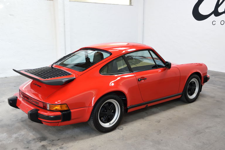 Porsche 911 Carrera 3.2