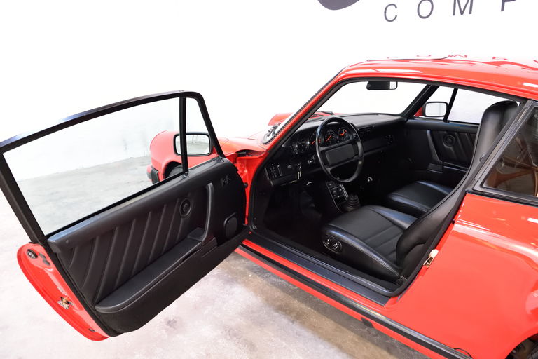 Porsche 911 Carrera 3.2