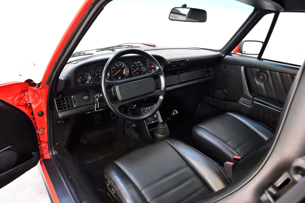 Porsche 911 Carrera 3.2