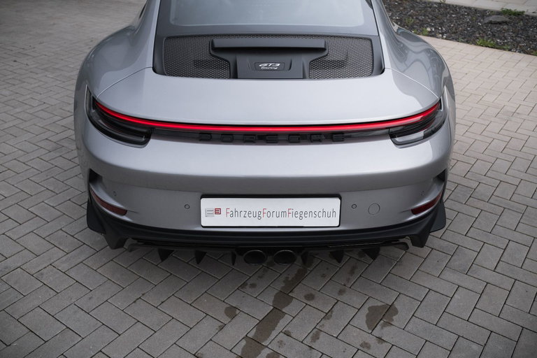 Porsche 992 GT3 Touring