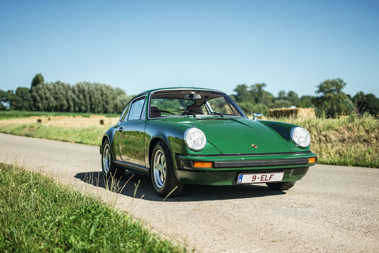 Porsche 911 Carrera 2.7
