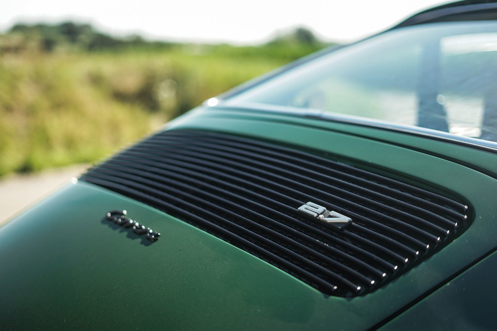 Porsche 911 Carrera 2.7