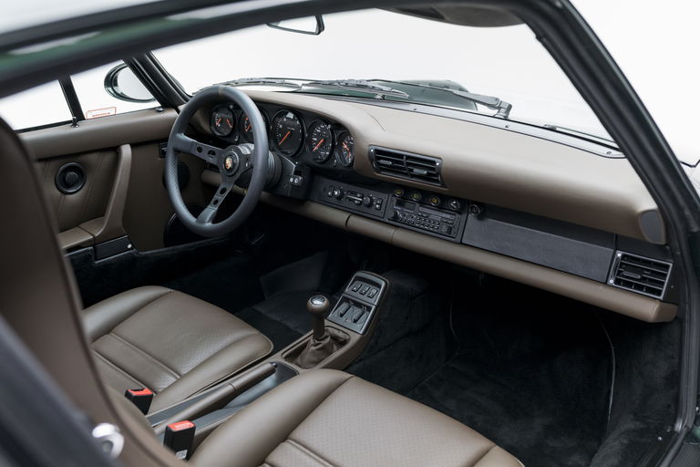 Porsche 964 Carrera 4