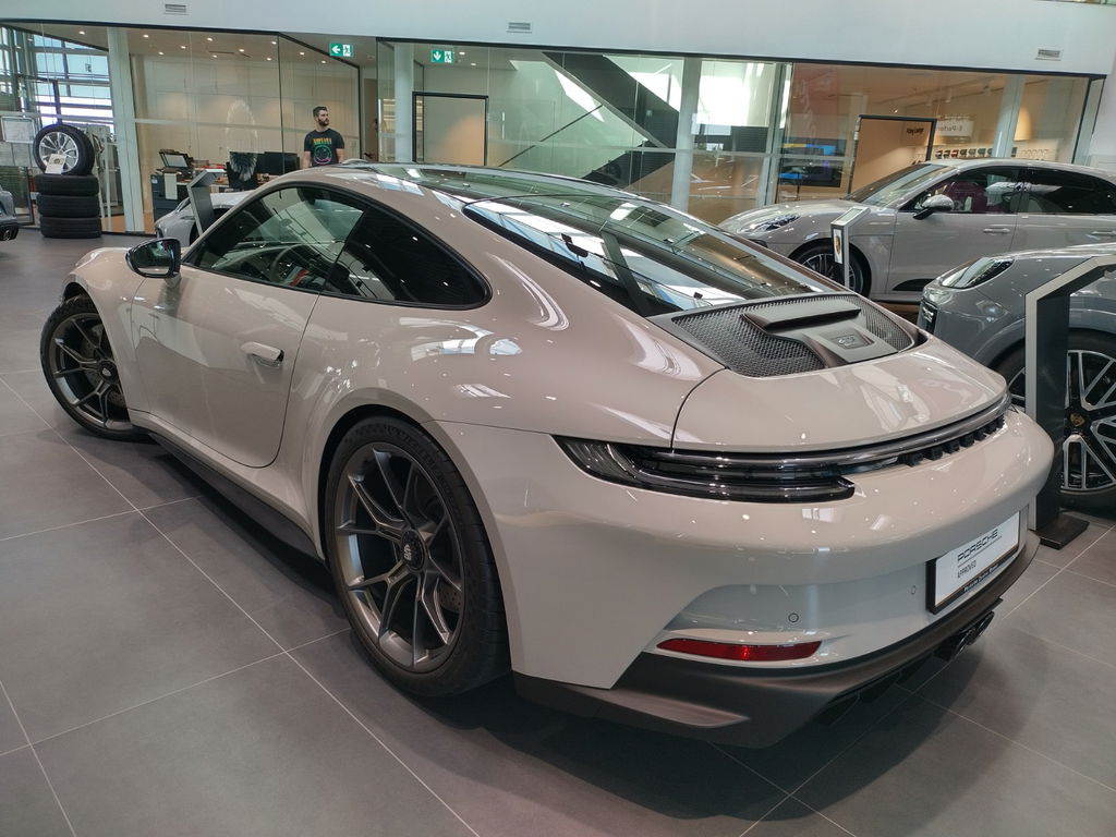 Porsche 992 GT3 Touring