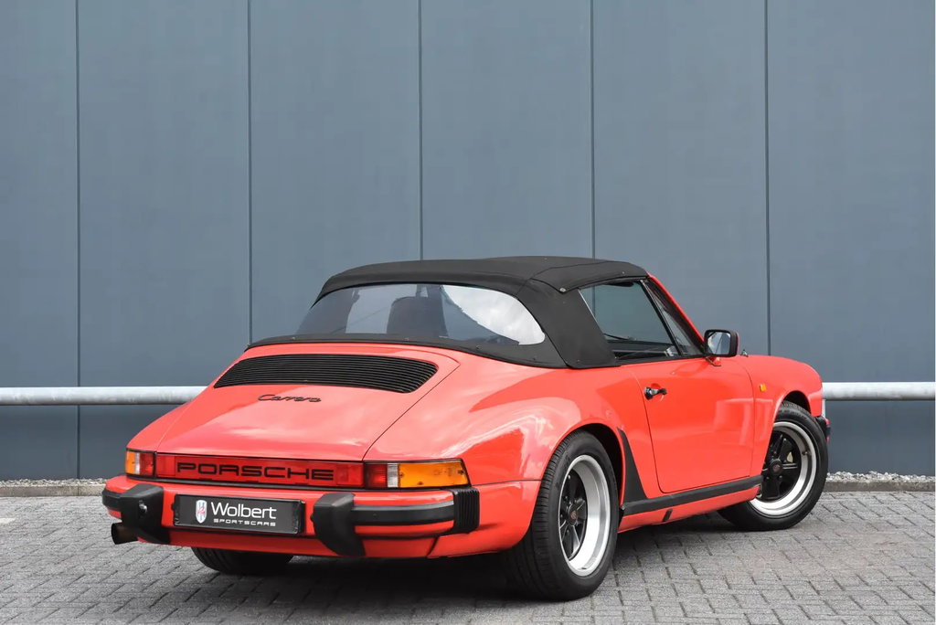 Porsche 911 Carrera 3.2