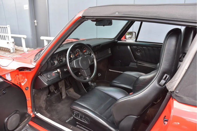 Porsche 911 Carrera 3.2