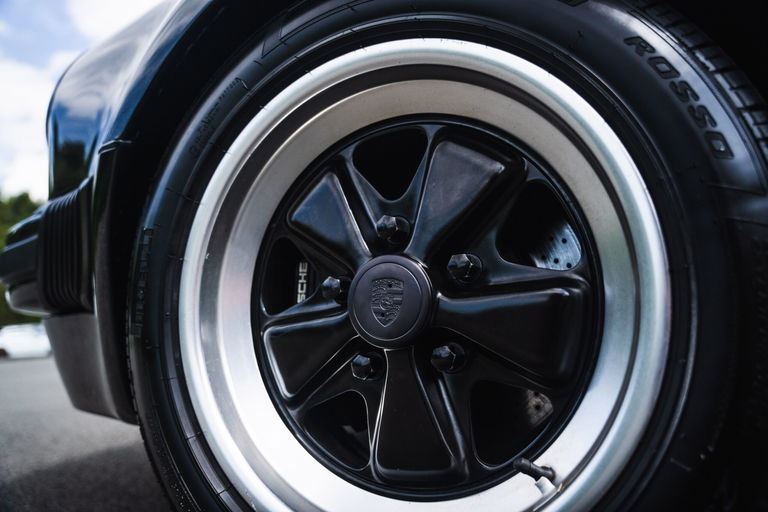 Porsche 911 Carrera 3.2 Speedster