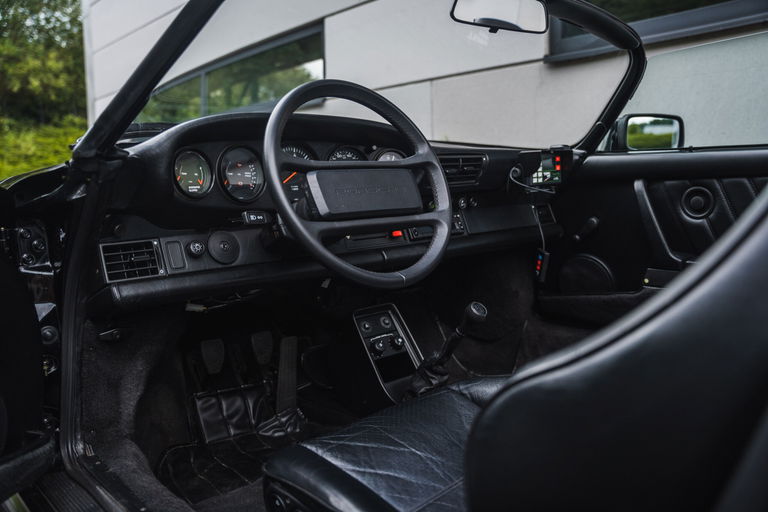 Porsche 911 Carrera 3.2 Speedster