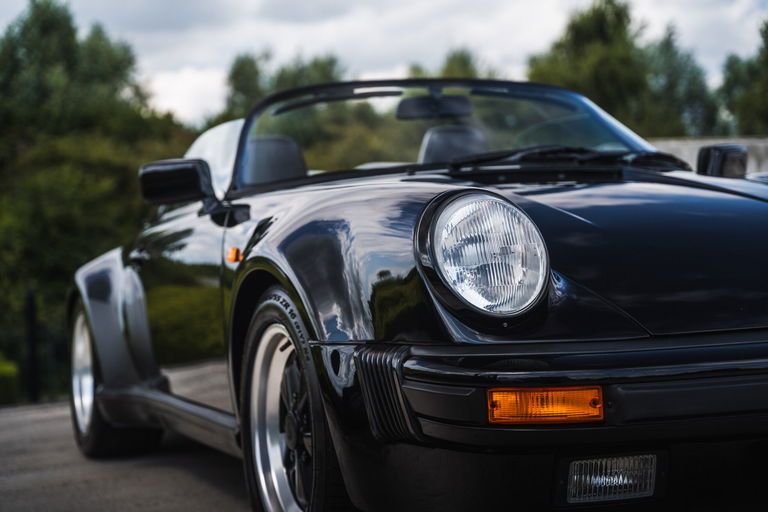 Porsche 911 Carrera 3.2 Speedster
