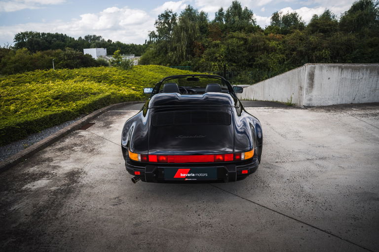 Porsche 911 Carrera 3.2 Speedster