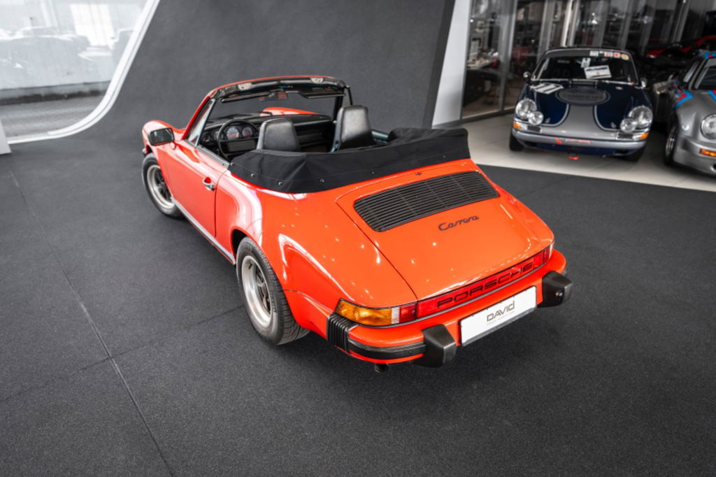 Porsche 911 Carrera 3.2