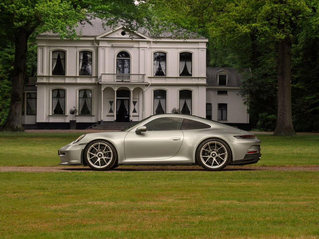 Porsche 992 GT3 Touring