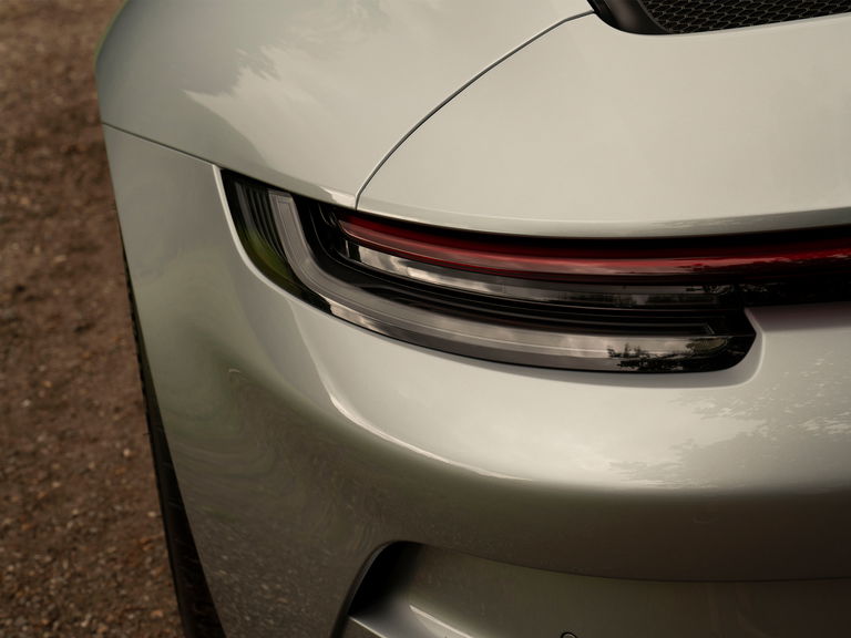 Porsche 992 GT3 Touring