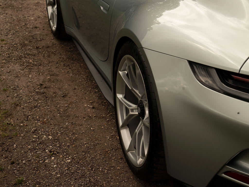 Porsche 992 GT3 Touring