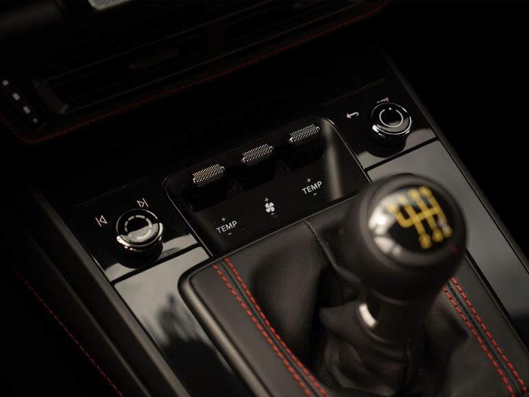 Porsche 992 GT3 Touring