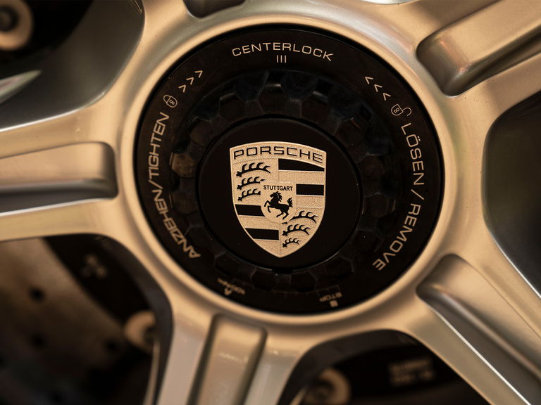 Porsche 992 GT3 Touring