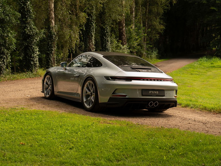 Porsche 992 GT3 Touring