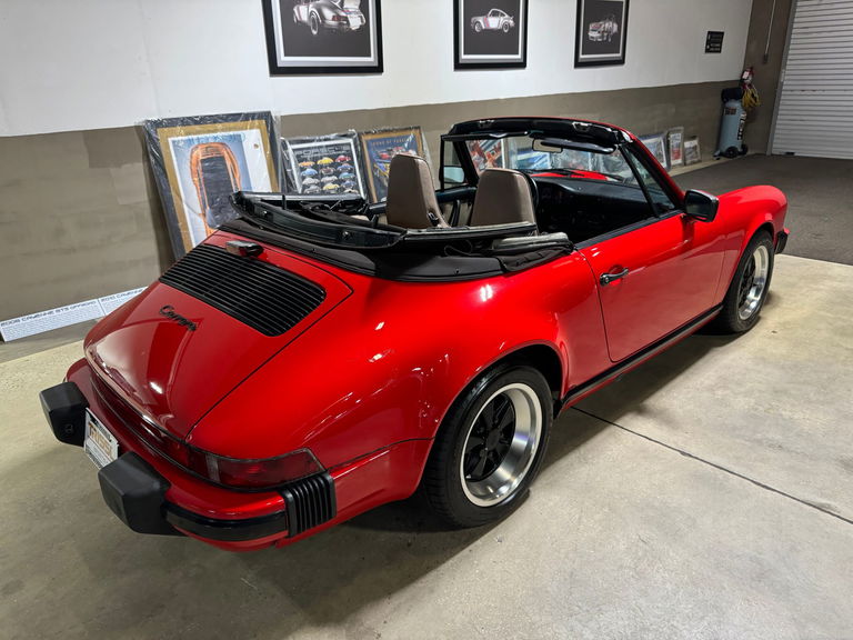 Porsche 911 Carrera 3.2