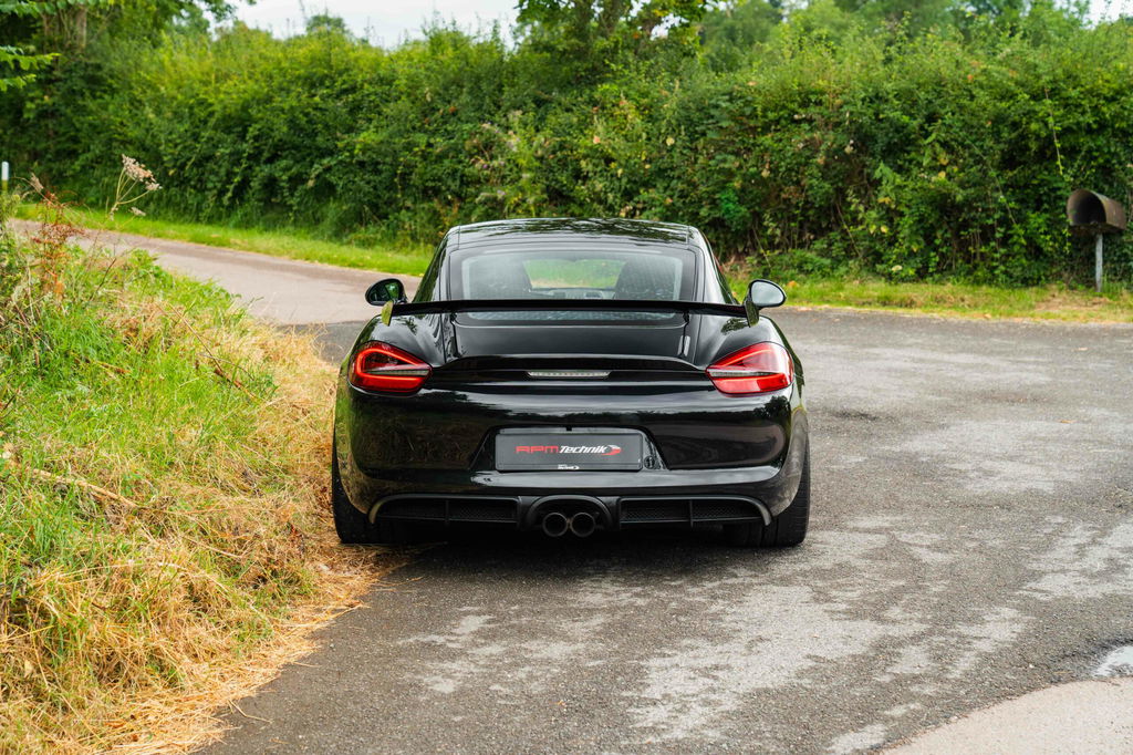 Porsche 981 Cayman GT4