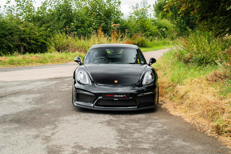 Porsche 981 Cayman GT4