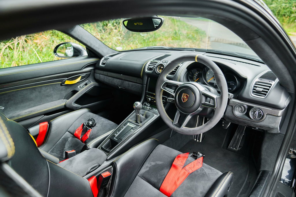 Porsche 981 Cayman GT4