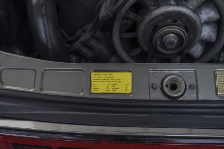 Porsche 911 Carrera 3.2