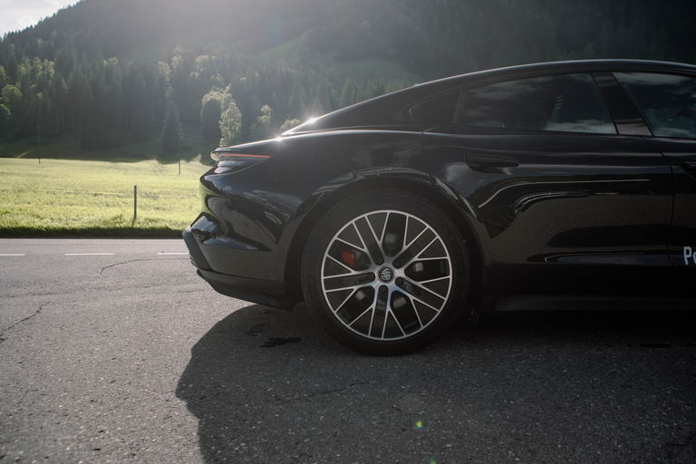 Porsche Taycan 4S