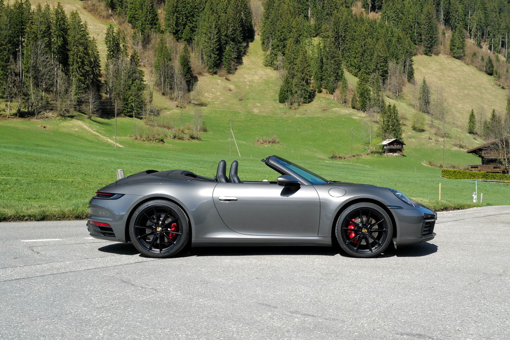 Porsche 992 Carrera 4S