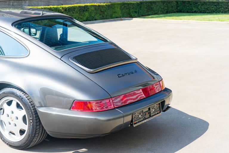 Porsche 964 Carrera 4
