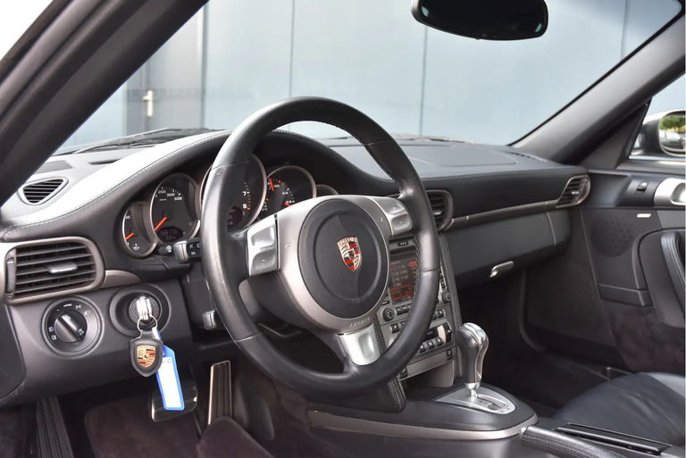 Porsche 997 Carrera 4