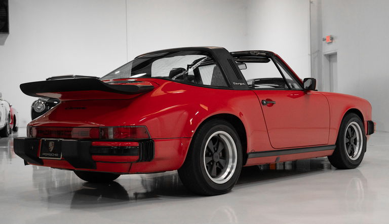 Porsche 911 Carrera 3.2 (US)