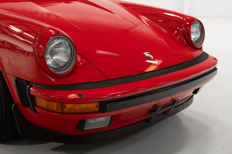 Porsche 911 Carrera 3.2 (US)