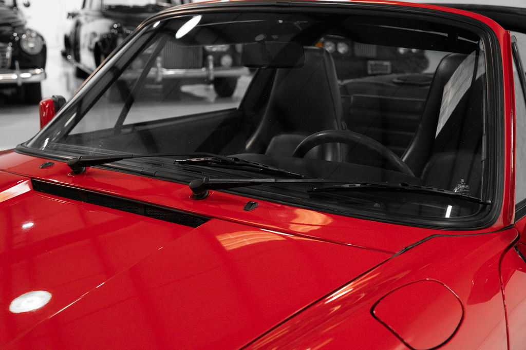 Porsche 911 Carrera 3.2 (US)