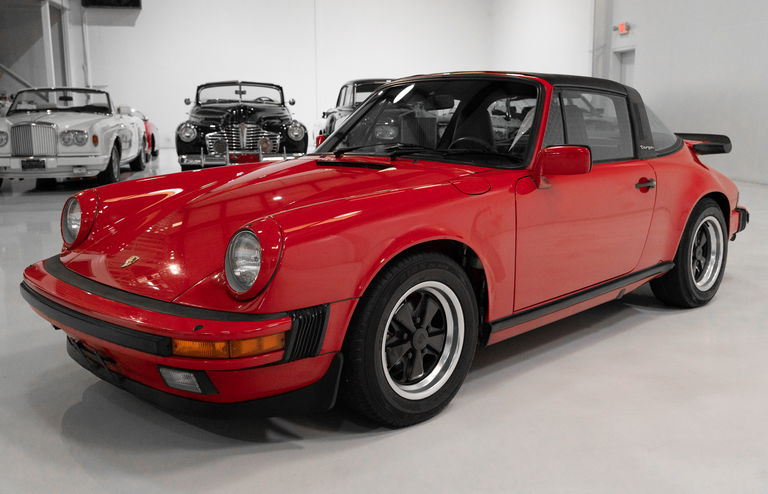 Porsche 911 Carrera 3.2 (US)