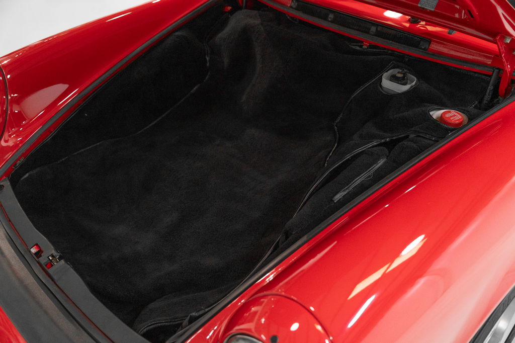 Porsche 911 Carrera 3.2 (US)