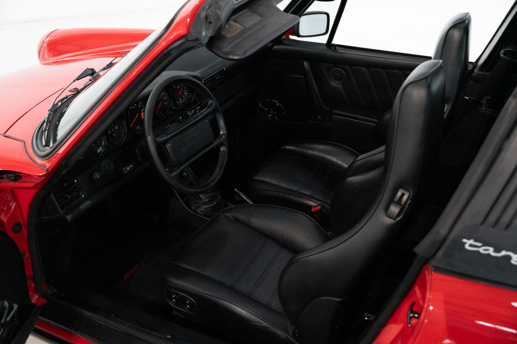 Porsche 911 Carrera 3.2 (US)