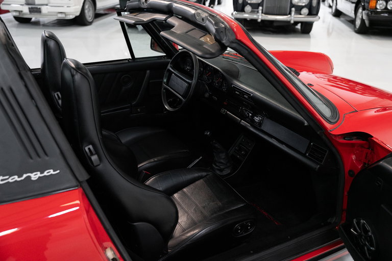 Porsche 911 Carrera 3.2 (US)