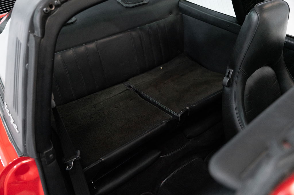 Porsche 911 Carrera 3.2 (US)