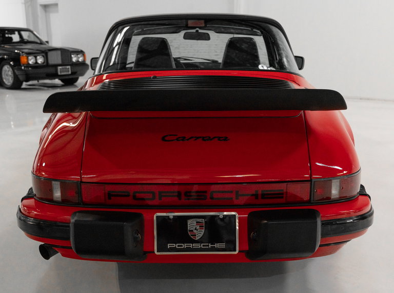 Porsche 911 Carrera 3.2 (US)