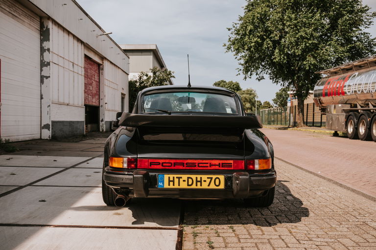 Porsche 911 Carrera 3.2