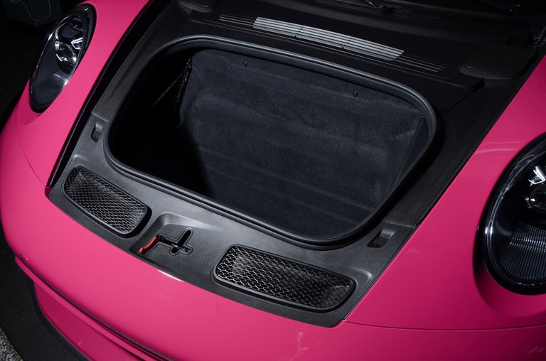 Porsche 992 GT3 Touring