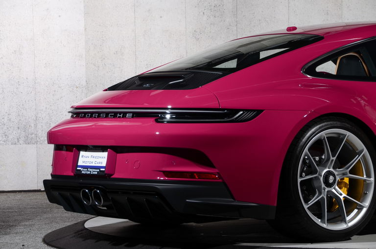 Porsche 992 GT3 Touring