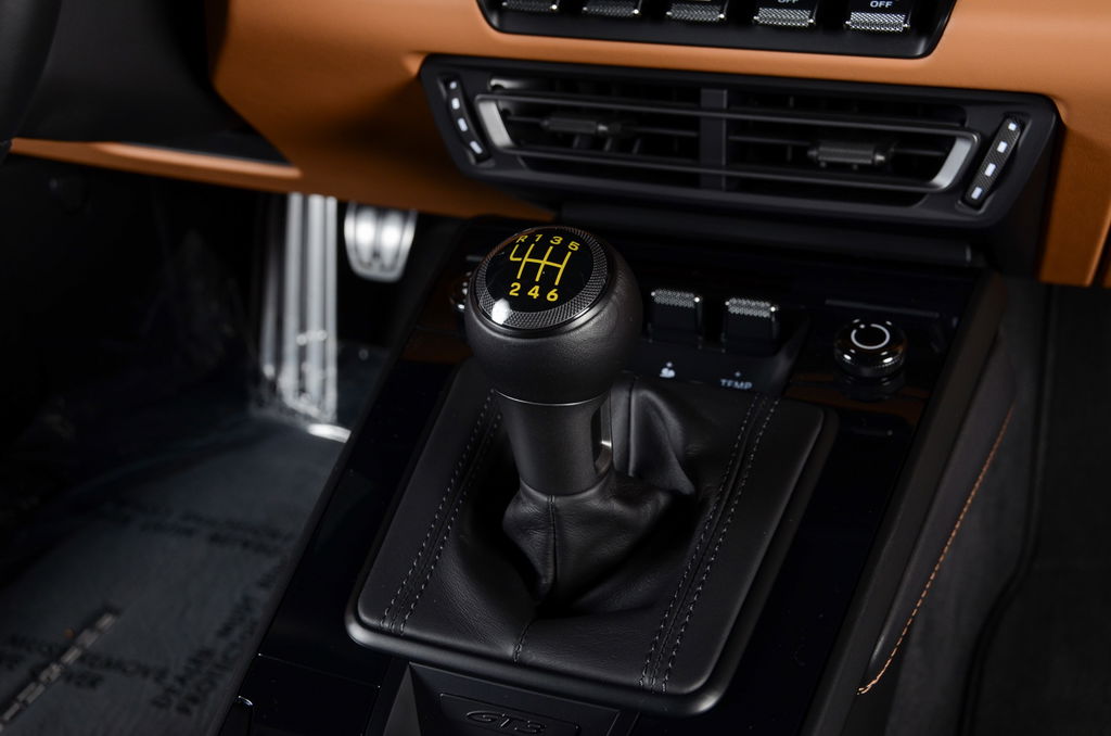 Porsche 992 GT3 Touring