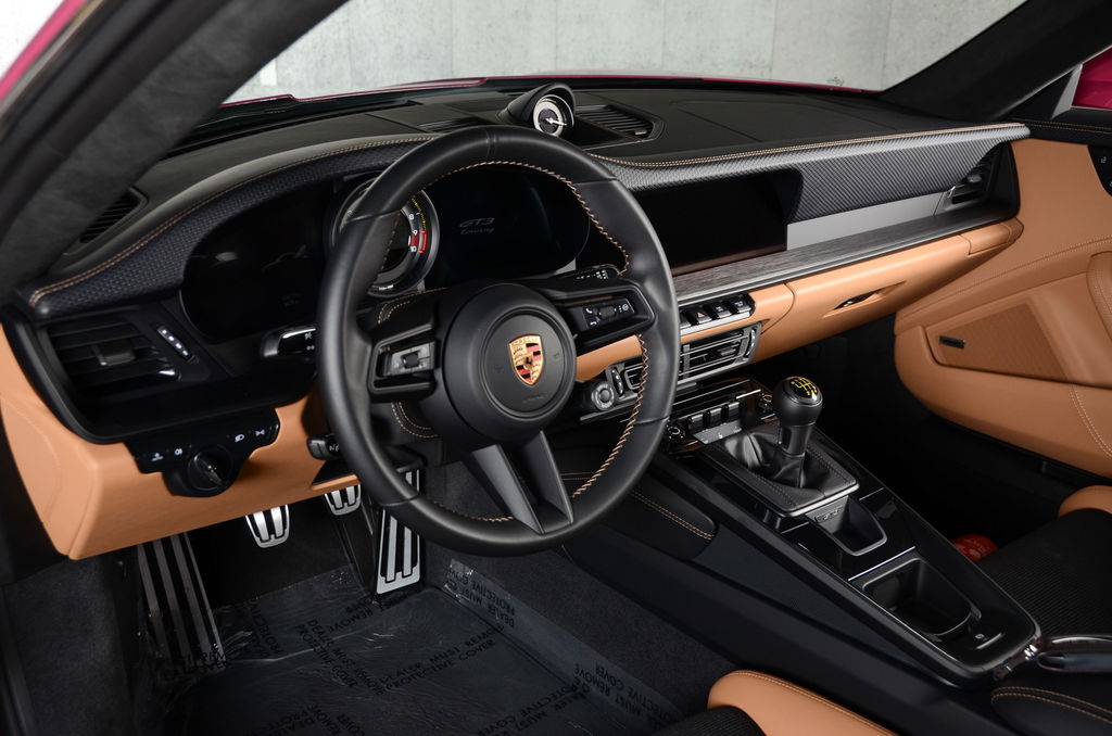 Porsche 992 GT3 Touring