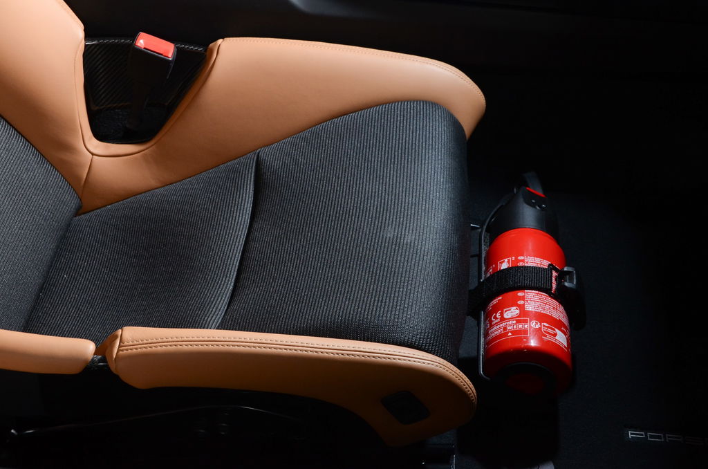 Porsche 992 GT3 Touring